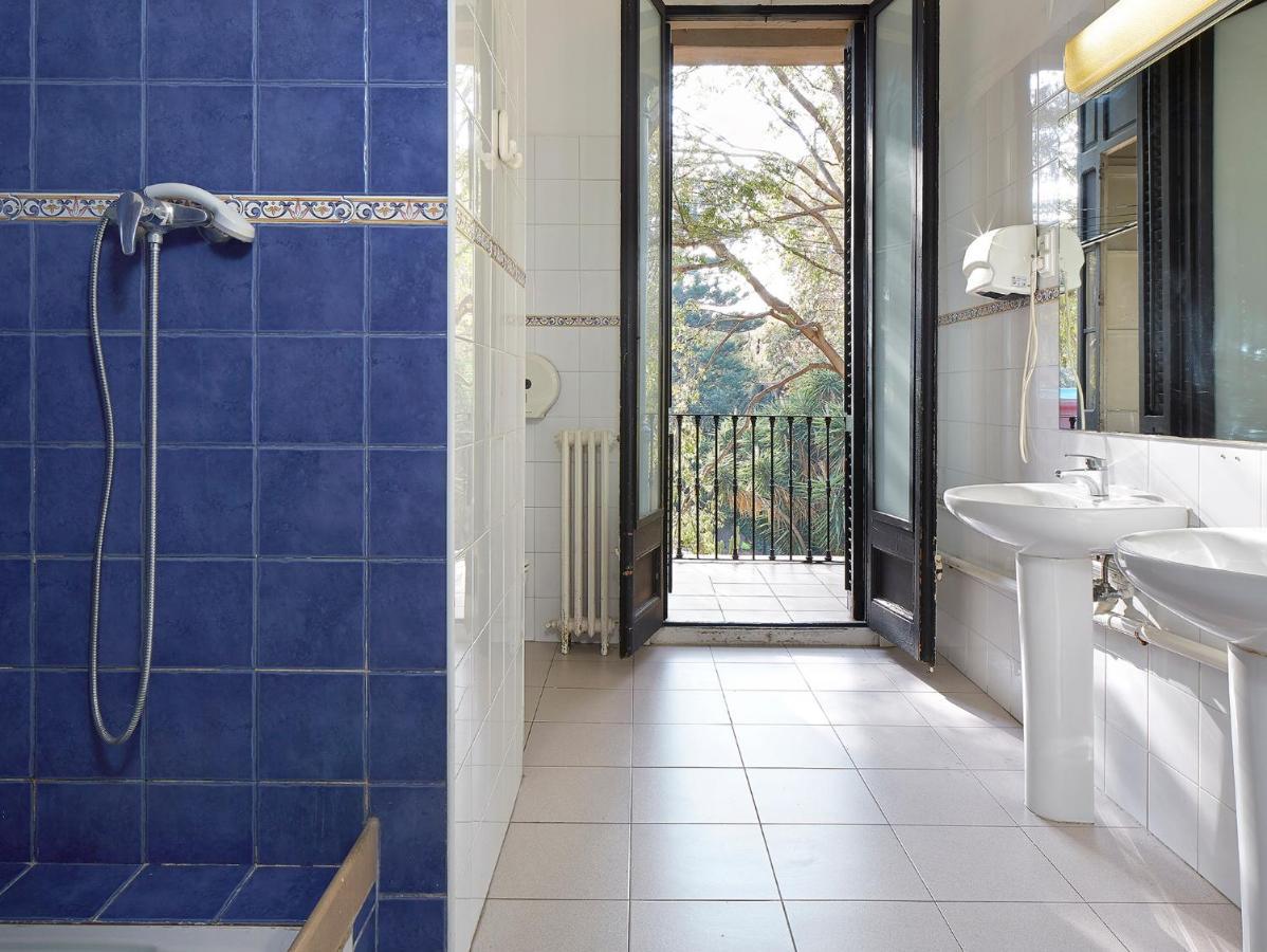 B&B Estudiantes Balmes Barcelona Exterior photo